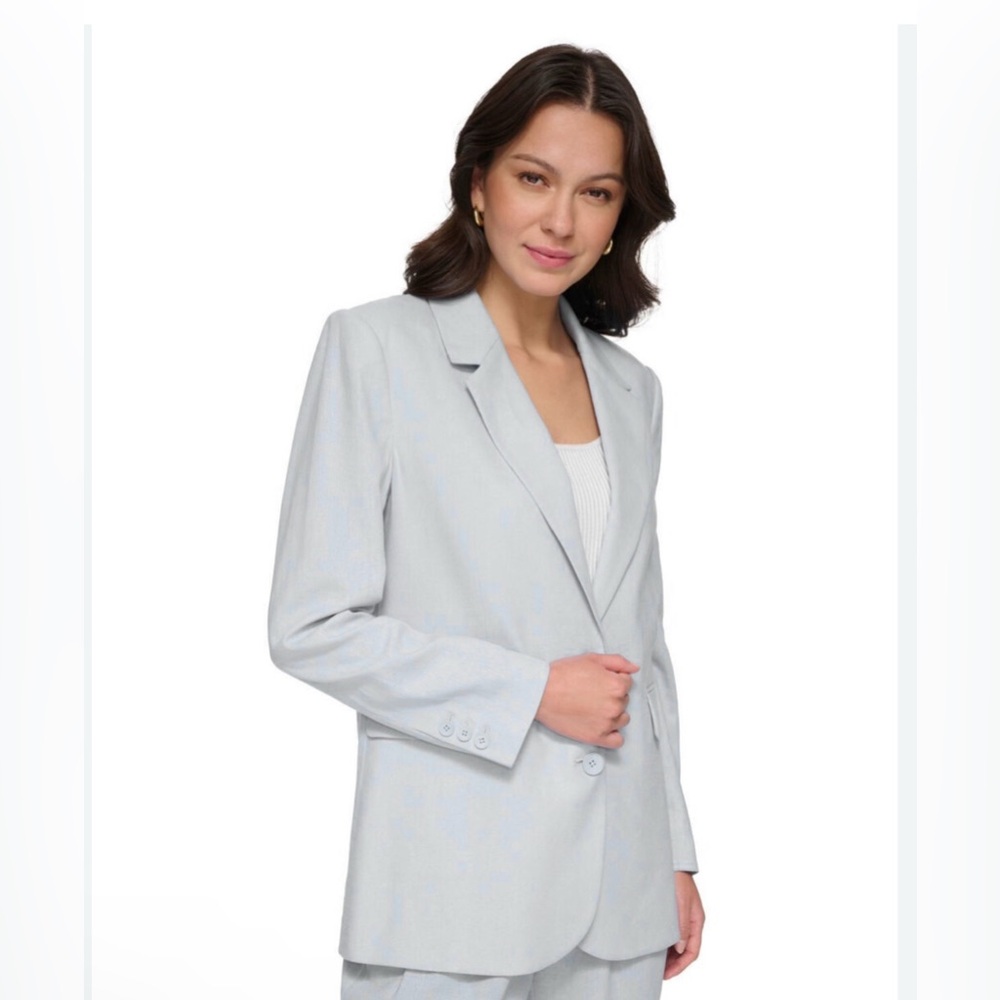 DKNY Linen Blend Two Button
Oversized Blazer size small
